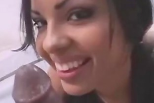 la Pendejita Hija de Hector con los vecinos