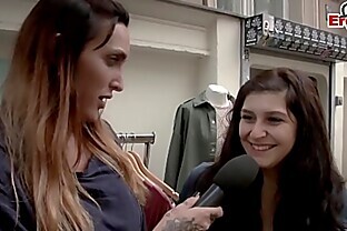 Berlin Straßen Casting - normales Mädchen und Mann machen One night Stand