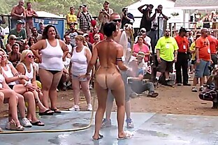 amateur nude contest at this years nudes a poppin festival in indiana