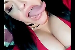 Long Tongue and Throat Show