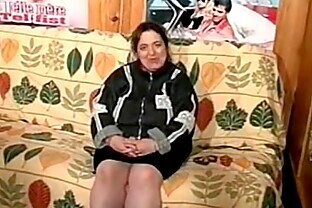 Fat Old Woman With A Hairy Pussy Has Fun