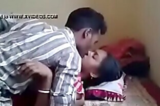 Desi-sex-videos-village-bhabhi-with-tenant 1509267154747