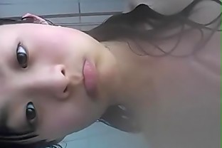 お風呂でくぱぁしてくれる女子○生 DirtySanchezTube.com