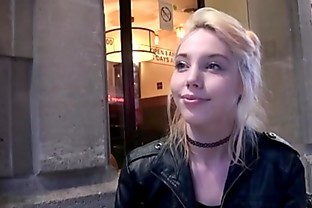 Kimber Delice: fétichisme, sodomie et double pénétration