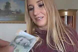 Fucking blonde amateur for cash